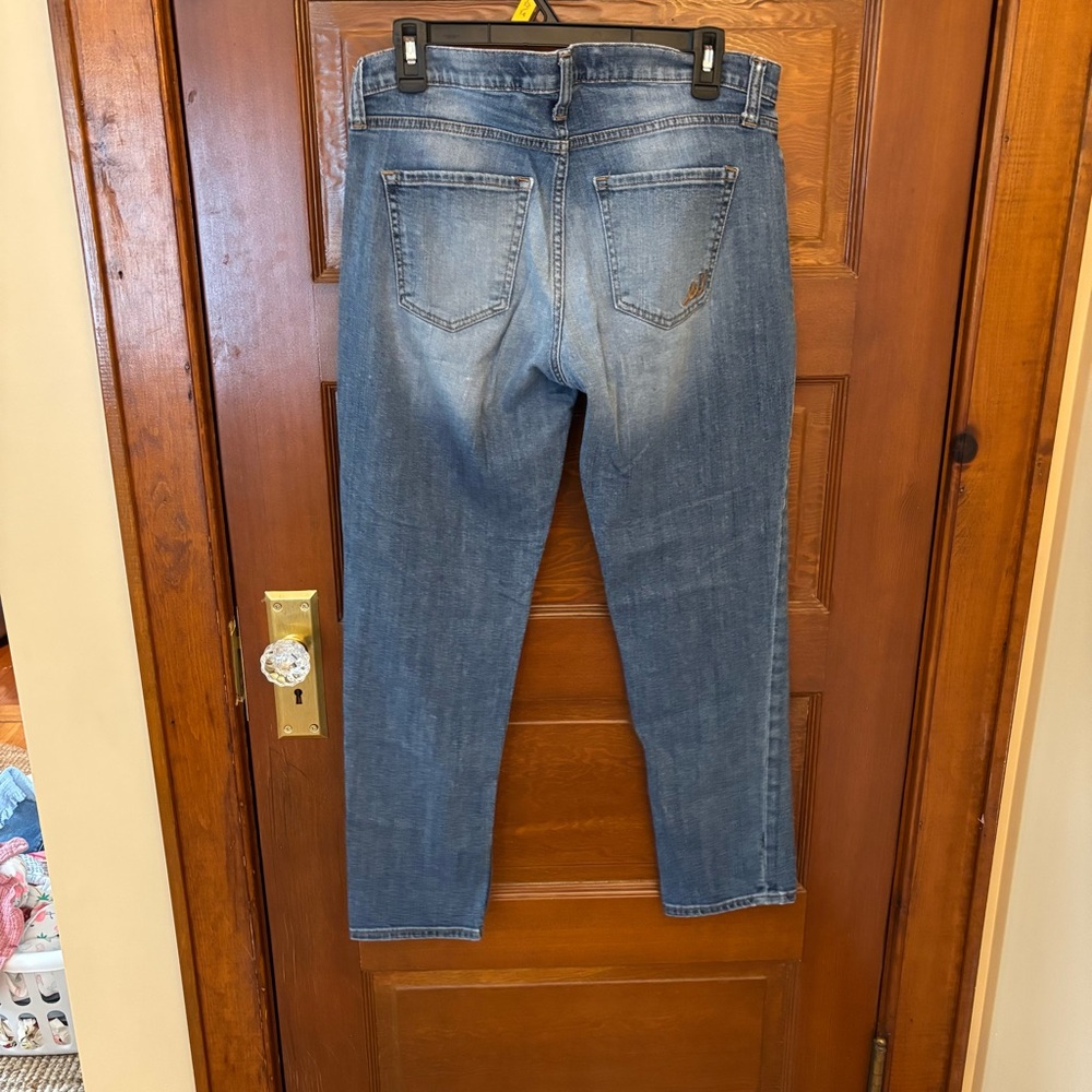 AMERICAN EAGLE Girlfriend Jeans Medium Blue - Picture 2 of 4